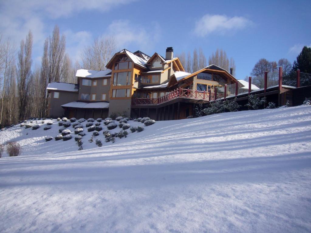 Casona Del Alto Hotel San Martin de los Andes Exterior photo